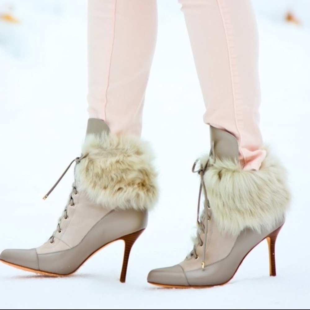 Ann Taylor Gray Leather Fur Ankle Booties Sz 9M